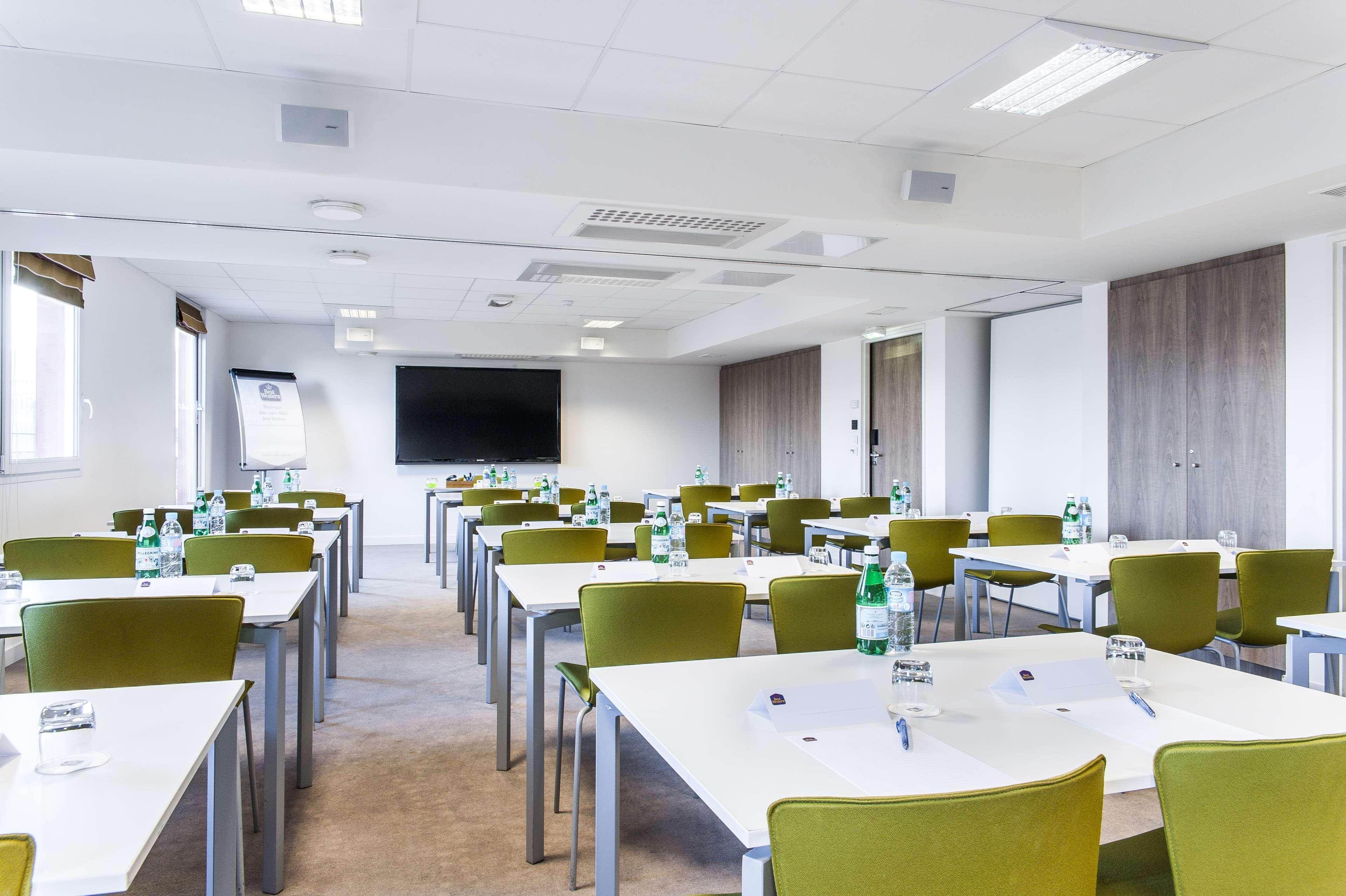 Best Western Plus Paris Velizy Экстерьер фото